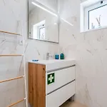 Vivenda Neves In By Lovelystay Апартаменти Албуфейра