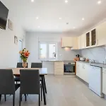 Апартаменти Vivenda Neves In By Lovelystay Албуфейра