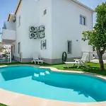 Vivenda Neves In By Lovelystay Албуфейра