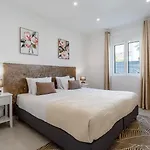 Vivenda Neves In By Lovelystay Апартаменти Албуфейра