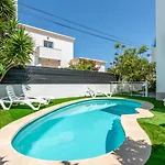 Апартаменти Vivenda Neves In By Lovelystay Албуфейра