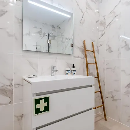 Vivenda Neves In By Lovelystay * Αλμπουφέιρα