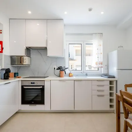 Vivenda Neves In By Lovelystay Αλμπουφέιρα