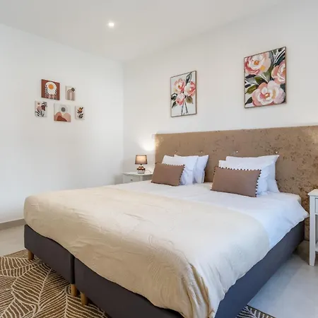 Διαμέρισμα Vivenda Neves In By Lovelystay *